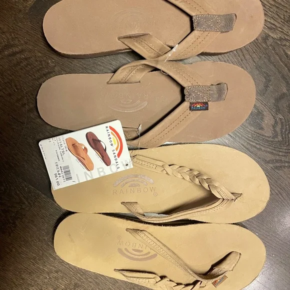 Rainbow sandals size 7 never worn. Price is for both pair - Picture 1 of 1